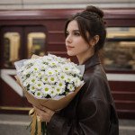 Букет 9 веток ромашковой хризантемы